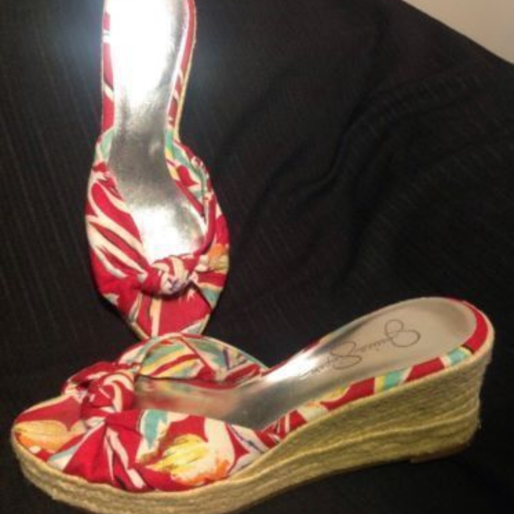 Jessica Simpson Daria Red Floral 8.5M